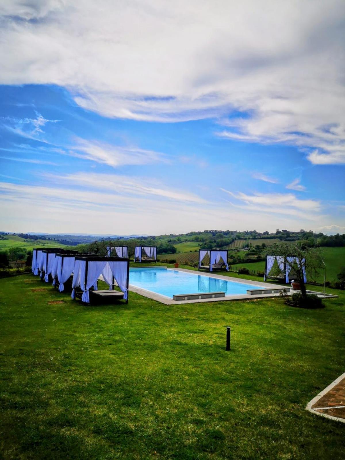 Villa Il Castagno Wine & Resort Siena Exterior foto