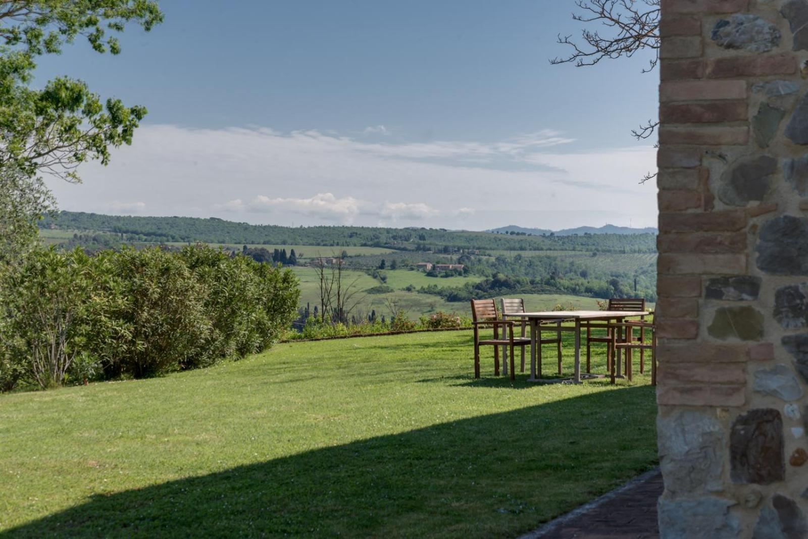 Villa Il Castagno Wine & Resort Siena Exterior foto