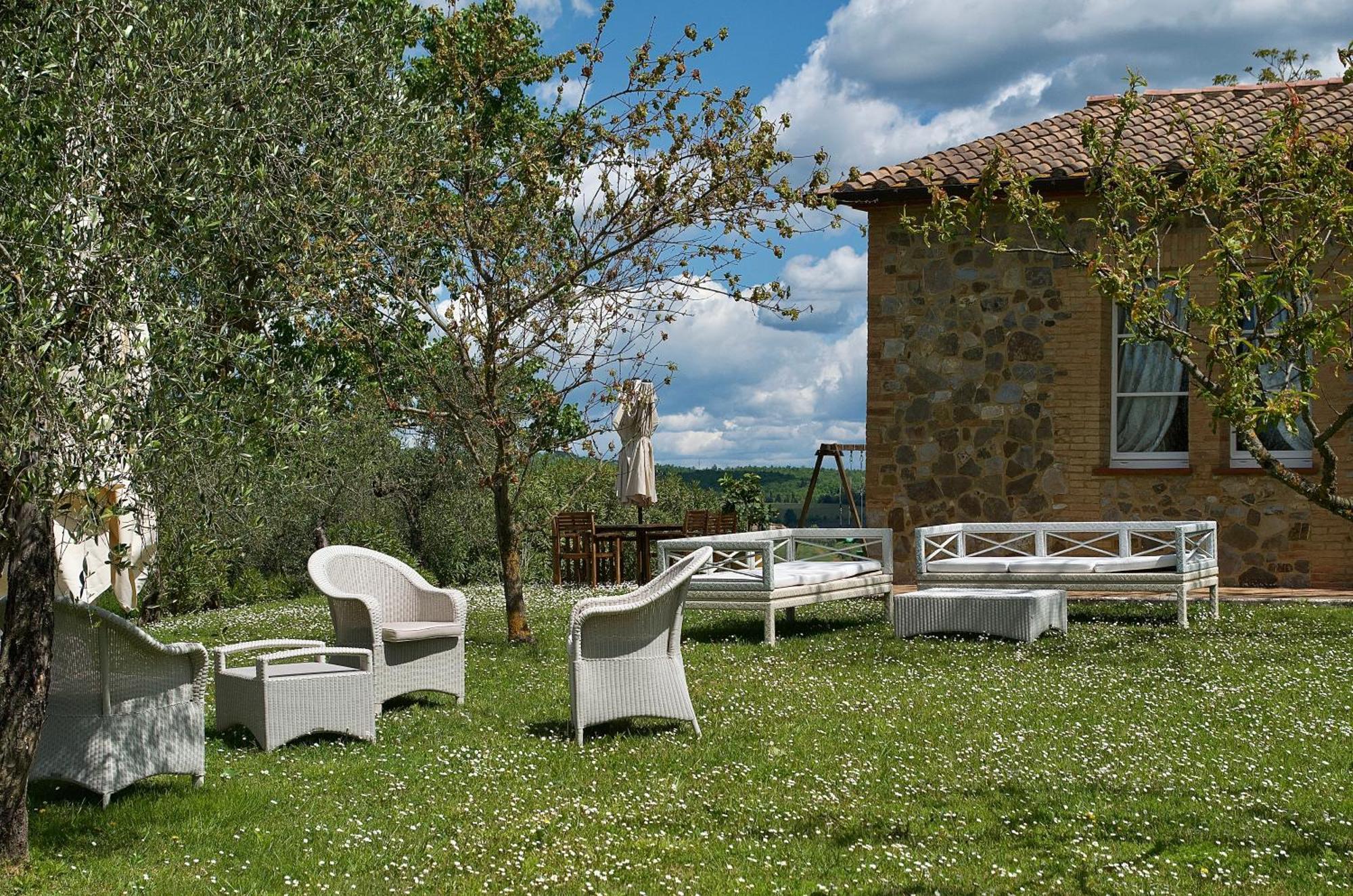 Villa Il Castagno Wine & Resort Siena Exterior foto
